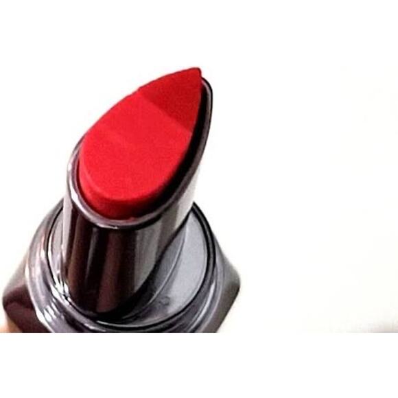 Benefit They're Real - Double the Lip Lipstick and Liner in One - Red - Picture 2 of 4